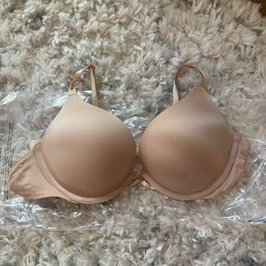 Victoria's Secret Tan Seamless Underwire Bra